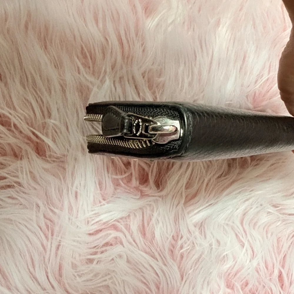 Coach studded zip around wallet - Picture 5 of 5